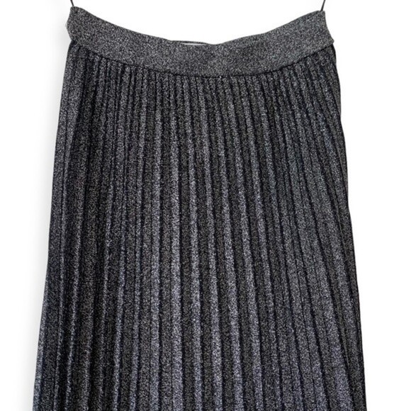 Pleated Skirt Pleated Metallic Knit Flowy Skirt SOLD - Picture 5 of 14